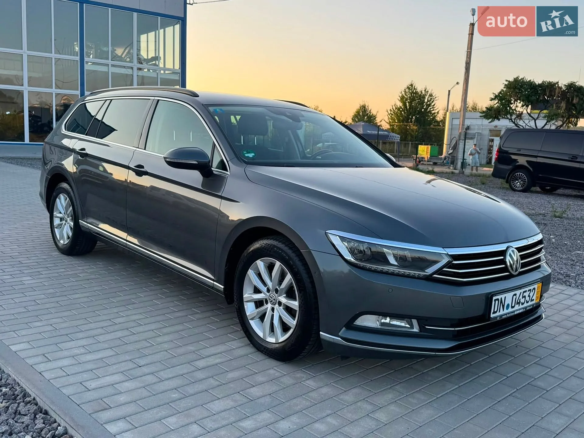 2017 Volkswagen Passat - фото 1