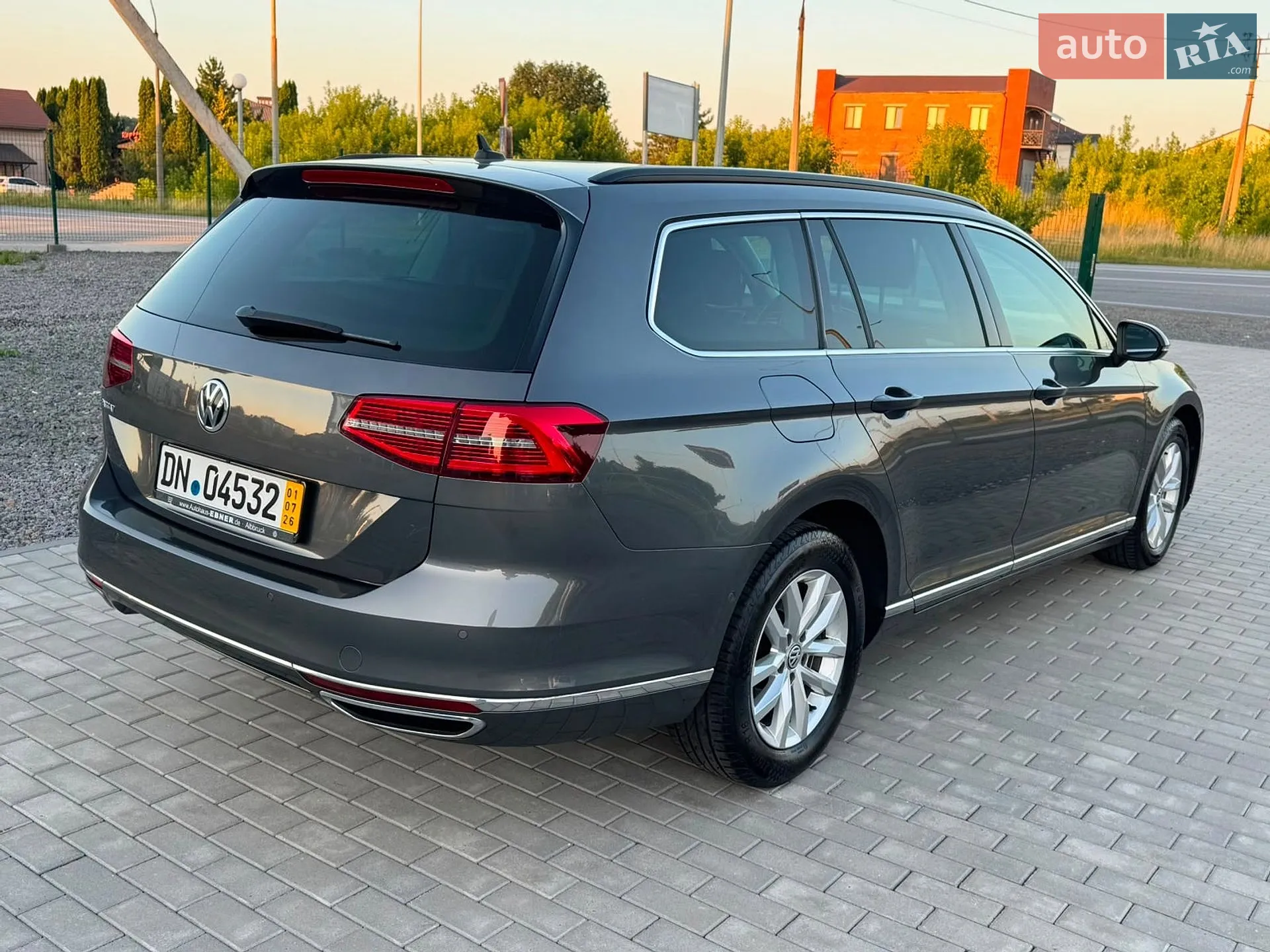 2017 Volkswagen Passat - мініатюра 9