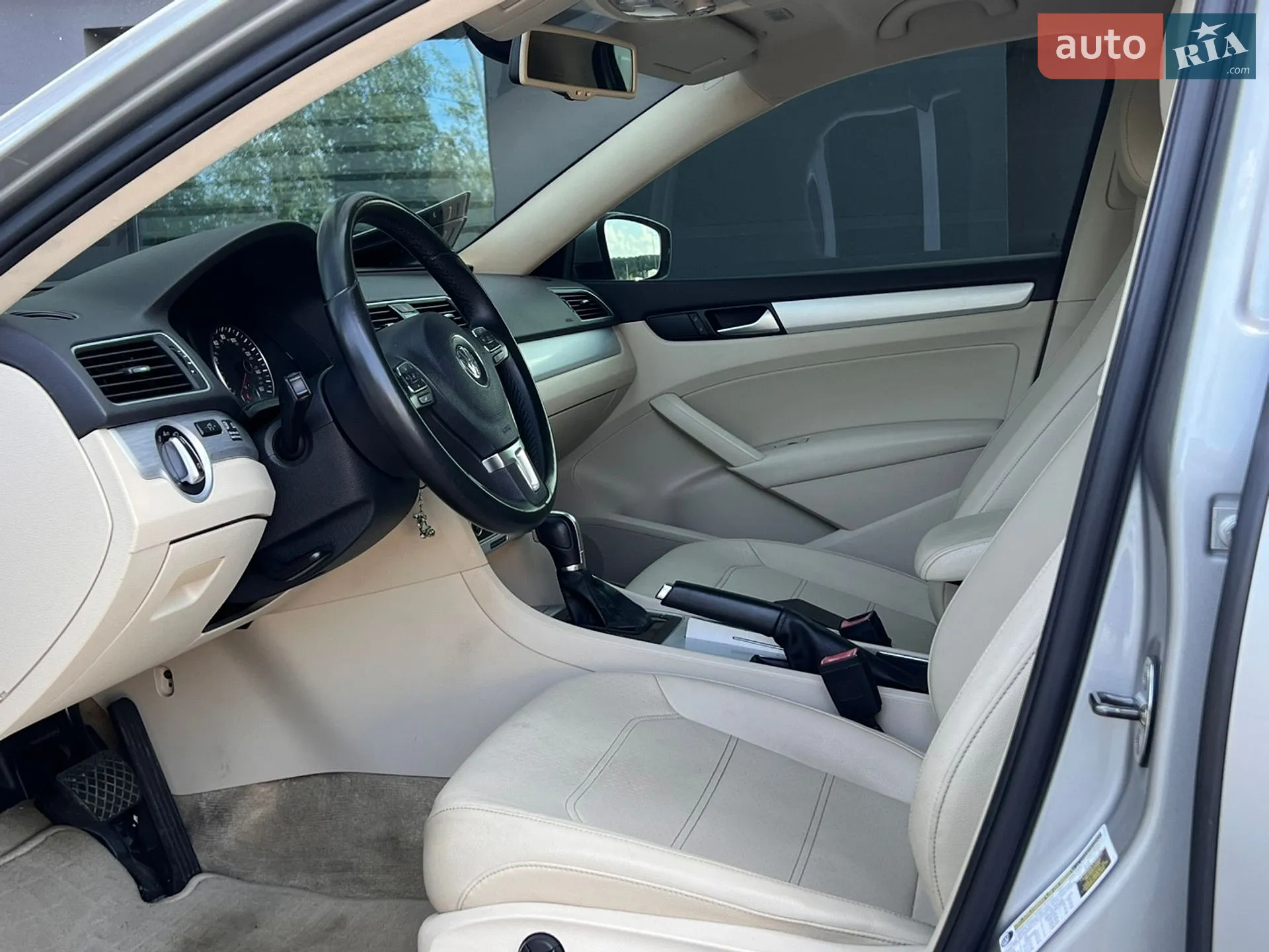 2013 Volkswagen Passat - мініатюра 24