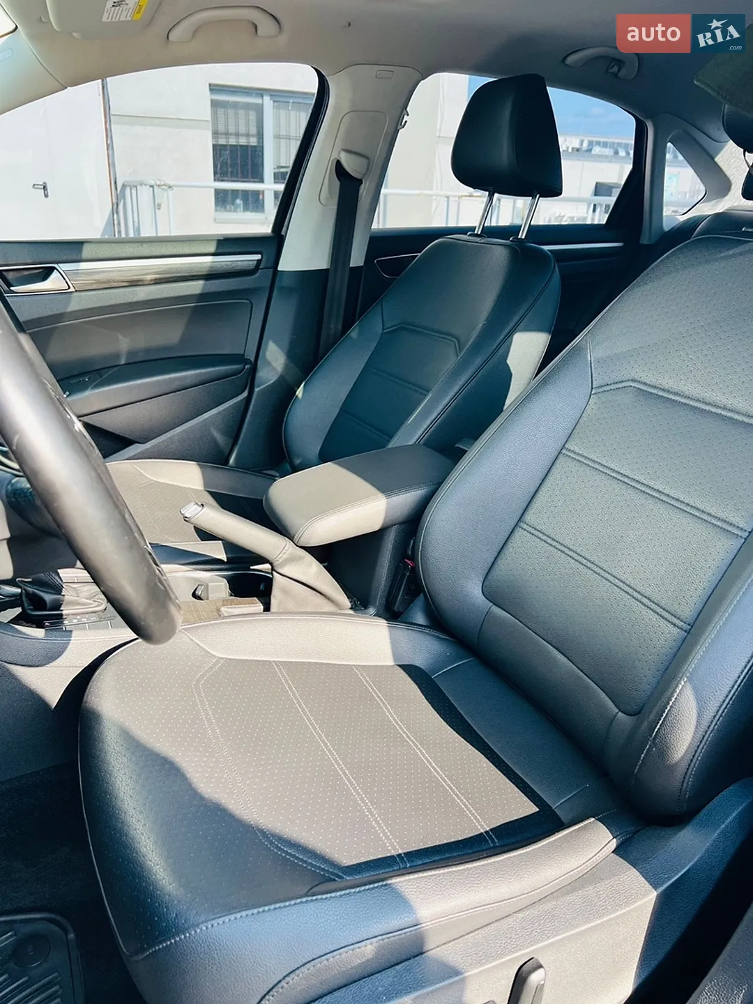2016 Volkswagen Passat - мініатюра 18