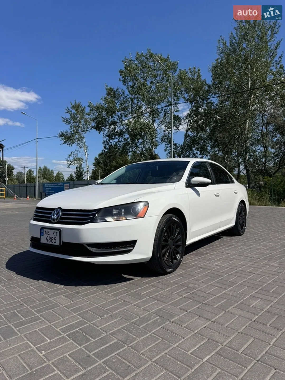 2011 Volkswagen Passat - фото 1