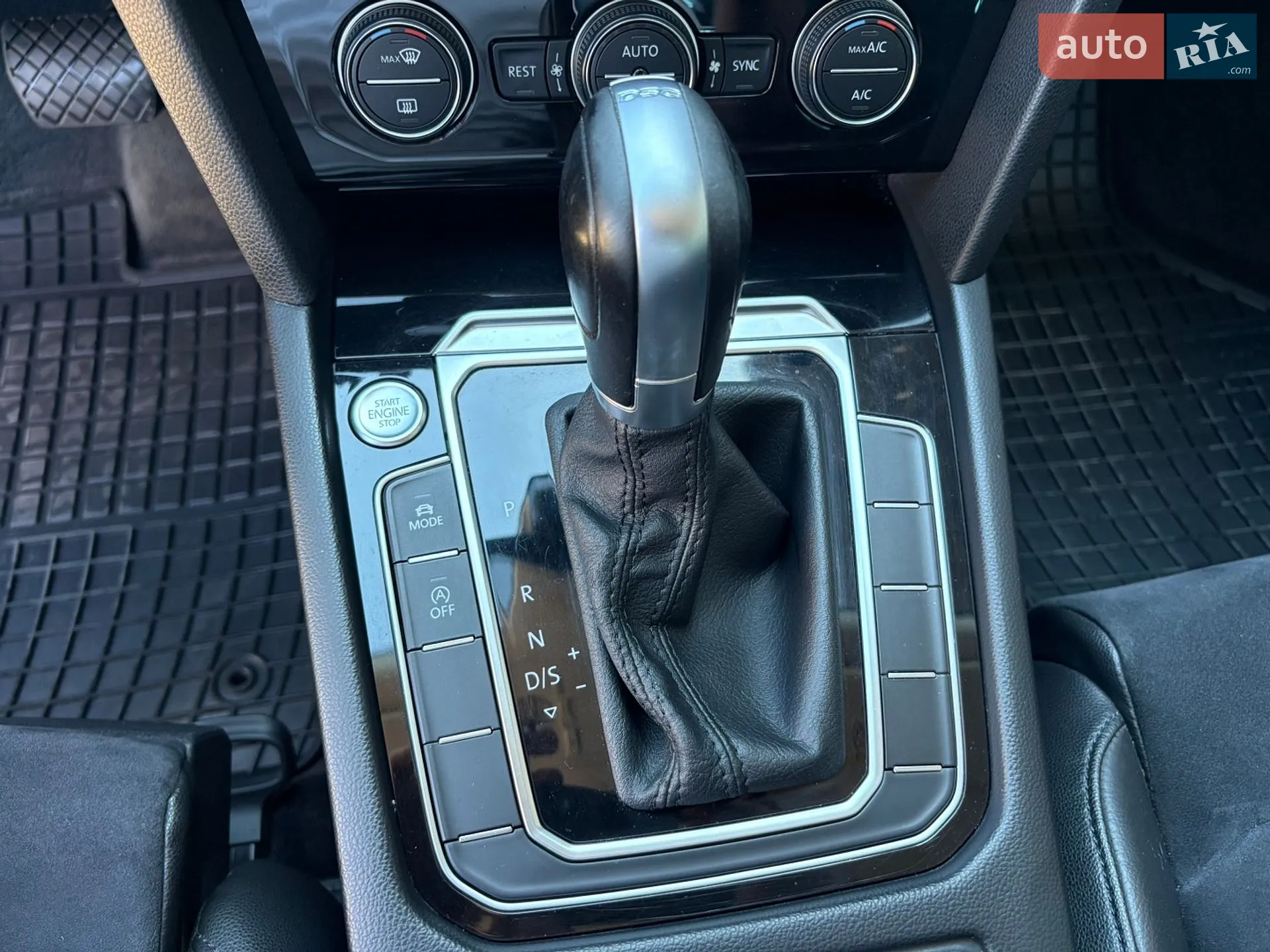 2017 Volkswagen Passat - мініатюра 32