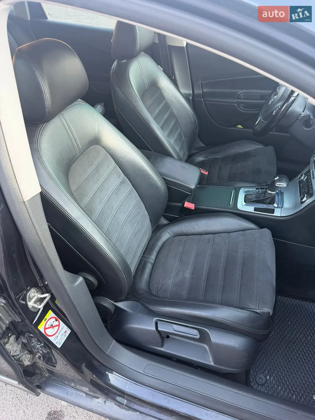 2010 Volkswagen Passat - мініатюра 18