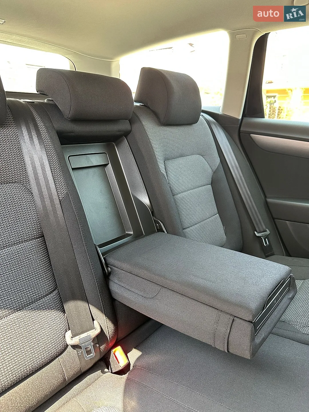 2010 Volkswagen Passat - мініатюра 18