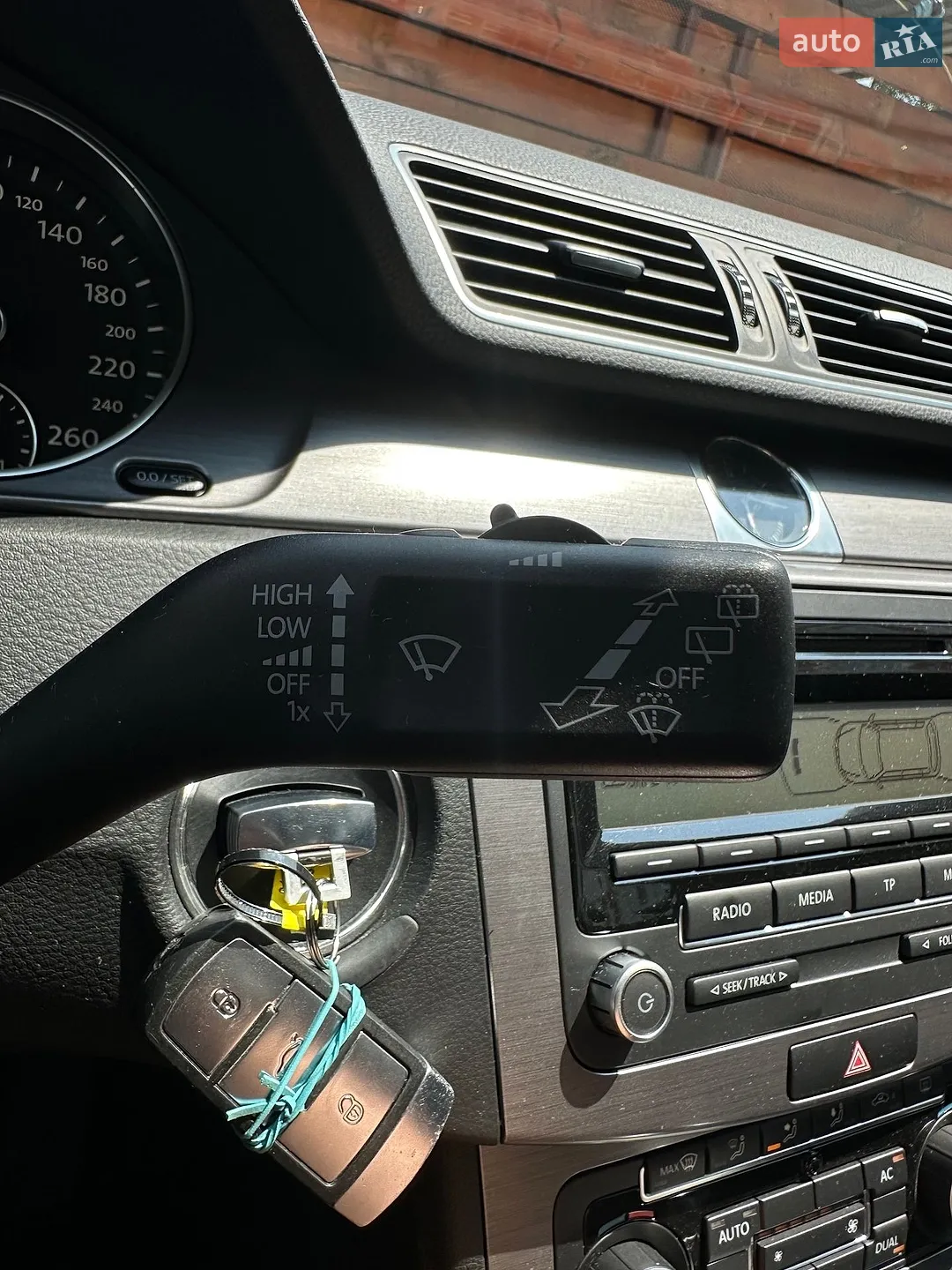 2010 Volkswagen Passat - мініатюра 37