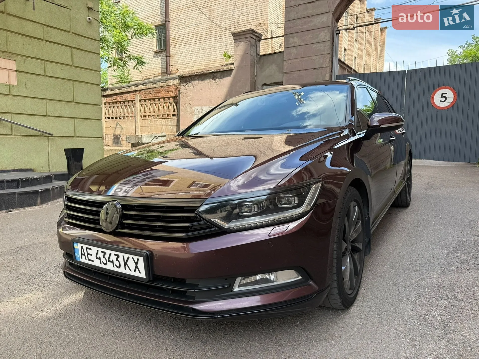 2015 Volkswagen Passat - мініатюра 5