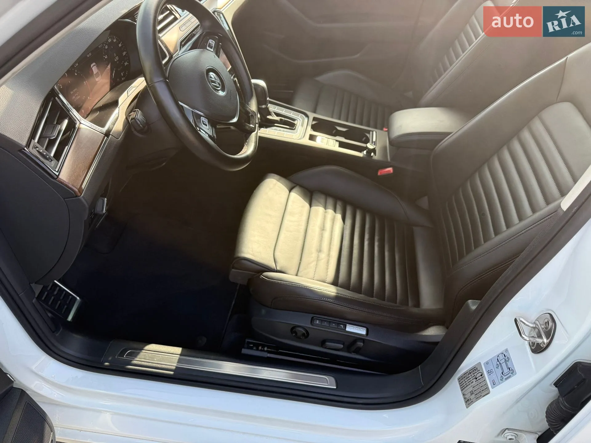 2018 Volkswagen Passat - мініатюра 31