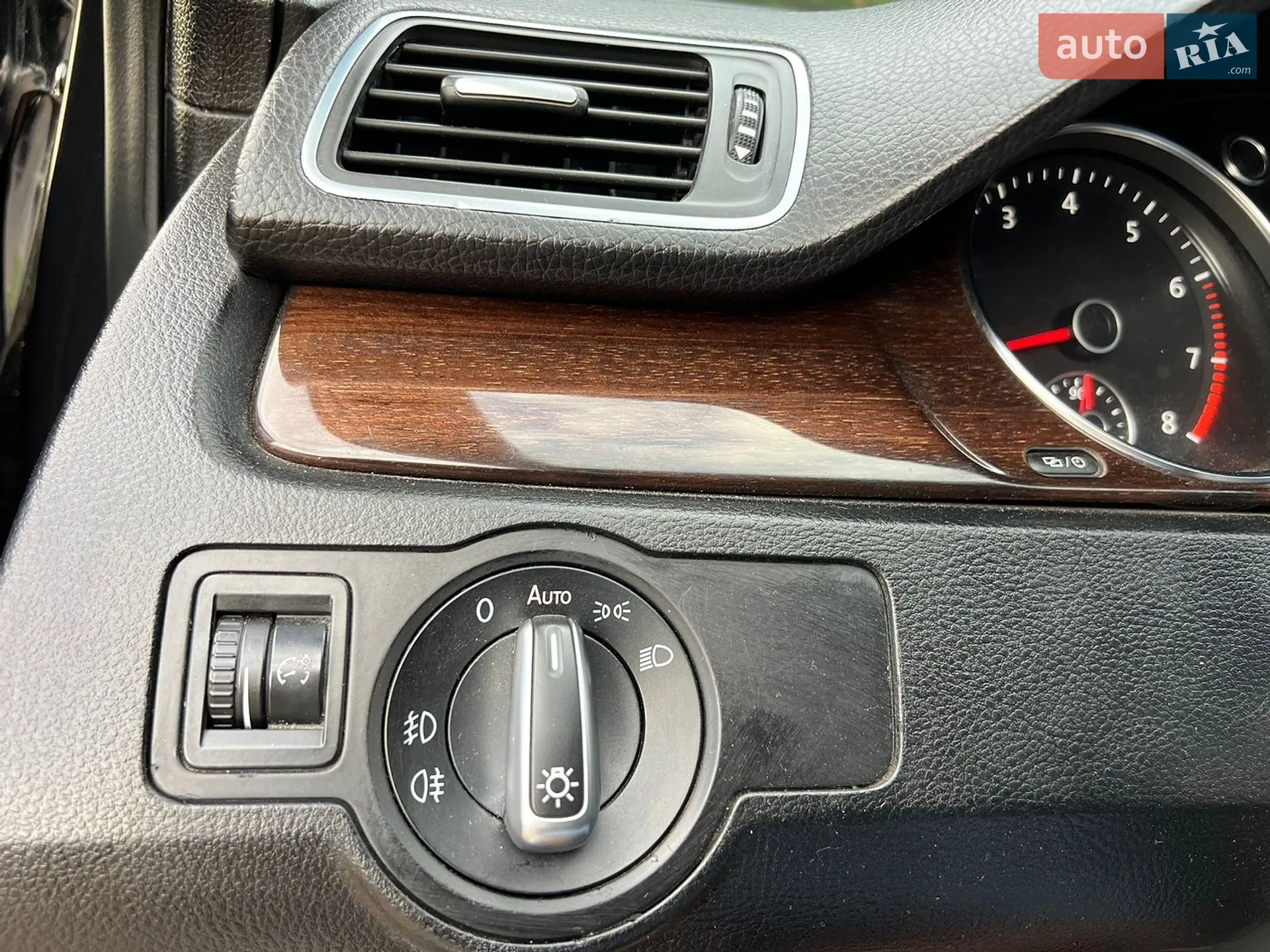 2013 Volkswagen Passat - мініатюра 21