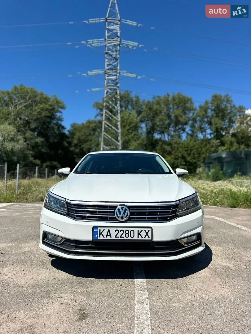 2017 Volkswagen Passat - мініатюра 3