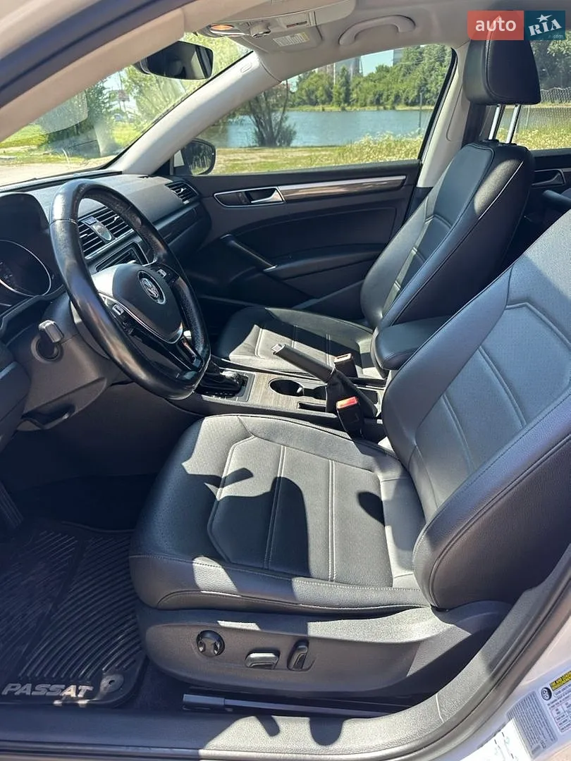 2017 Volkswagen Passat - мініатюра 15