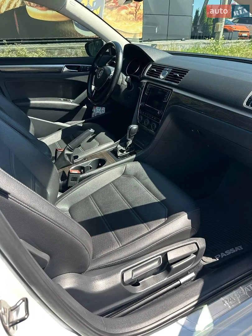 2017 Volkswagen Passat - мініатюра 20