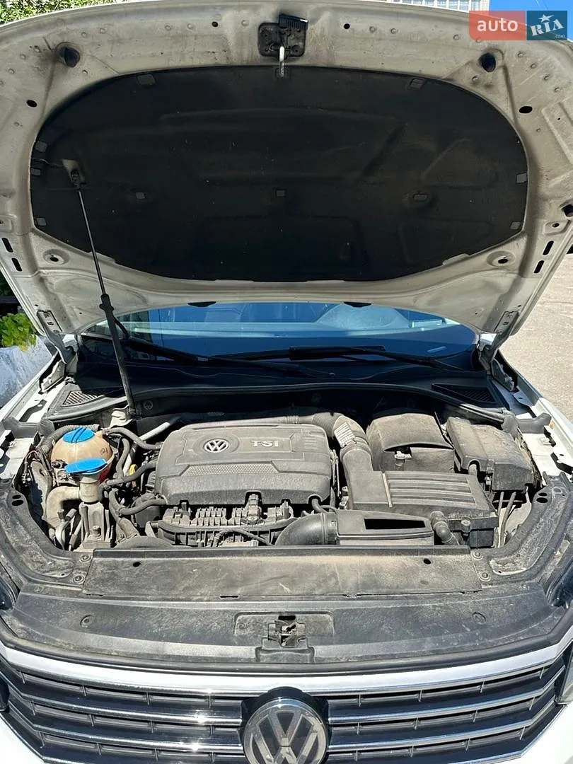 2017 Volkswagen Passat - мініатюра 32