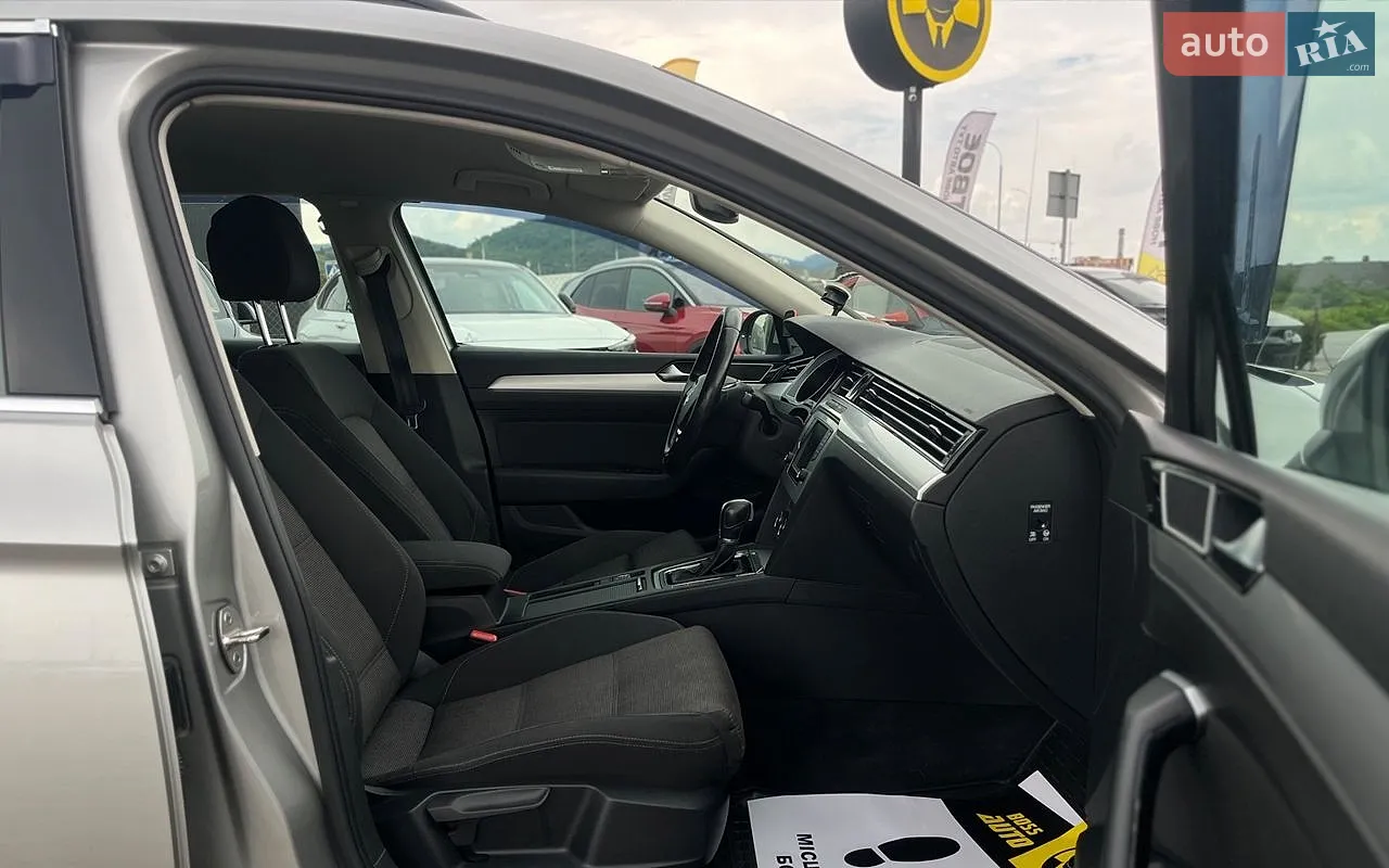 2015 Volkswagen Passat - мініатюра 19