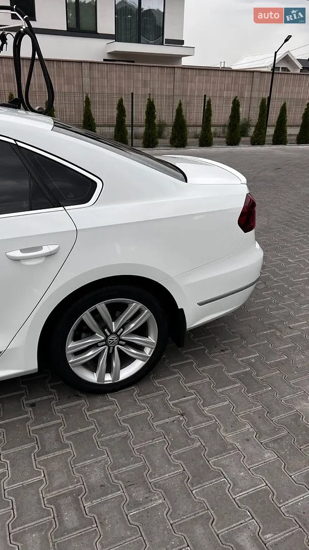2016 Volkswagen Passat - мініатюра 12