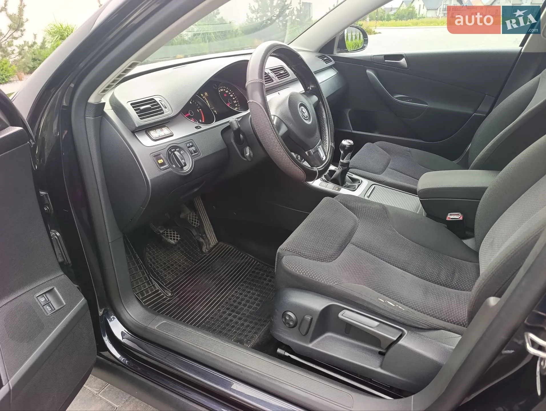 2010 Volkswagen Passat - мініатюра 7