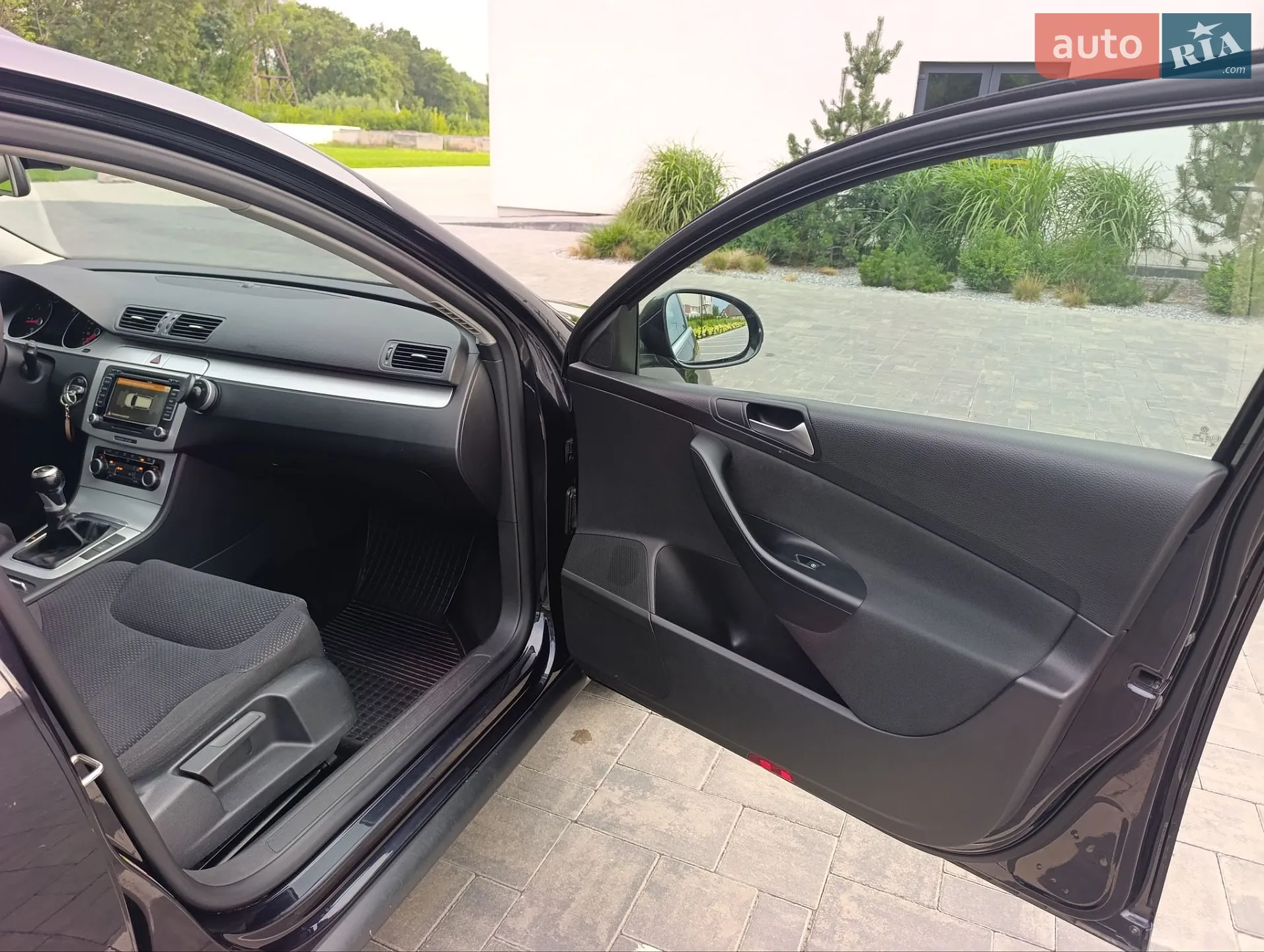 2010 Volkswagen Passat - мініатюра 11
