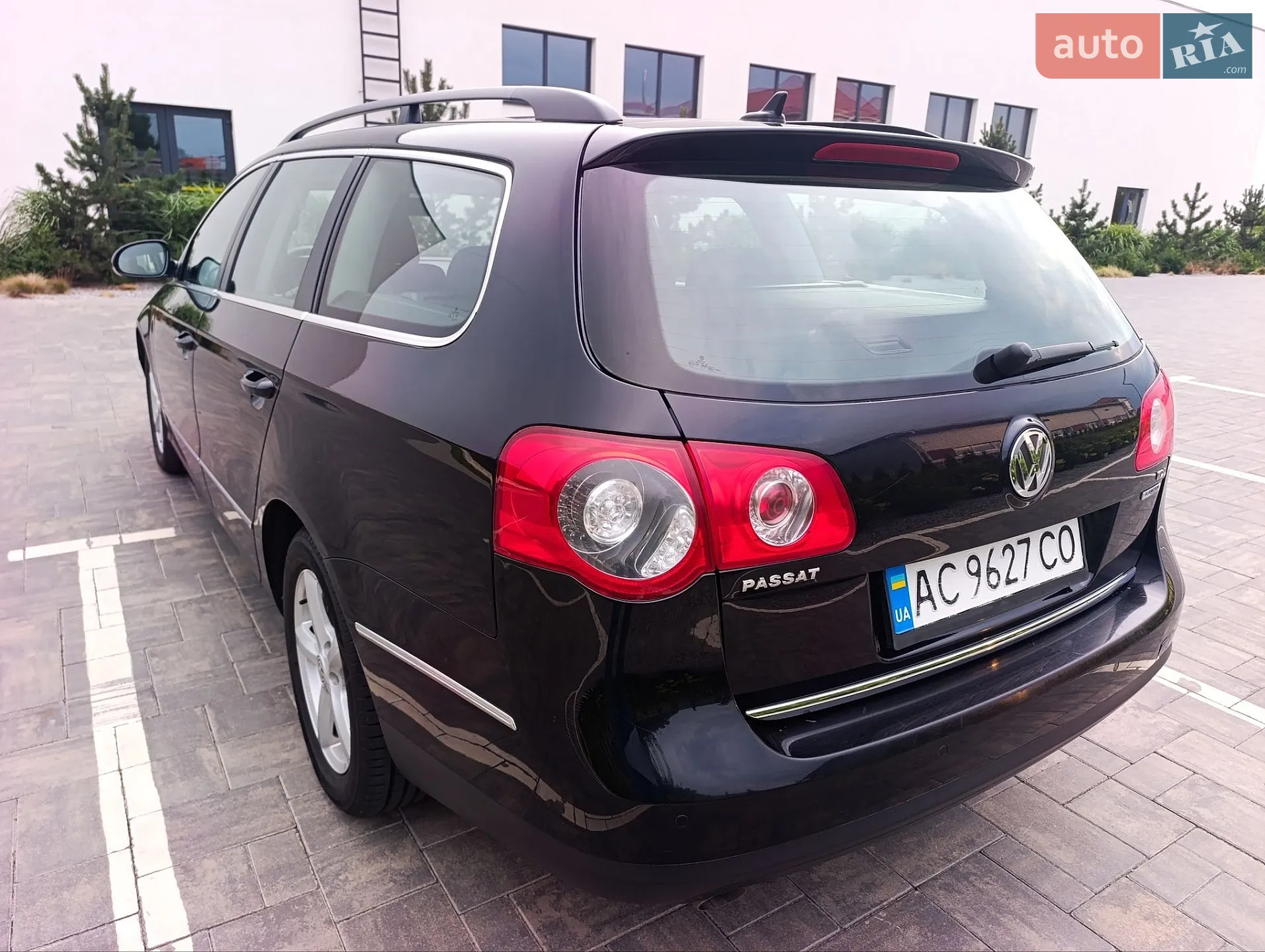 2010 Volkswagen Passat - мініатюра 5