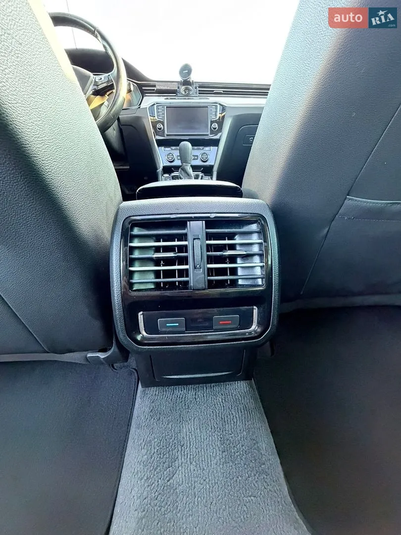 2015 Volkswagen Passat - мініатюра 12