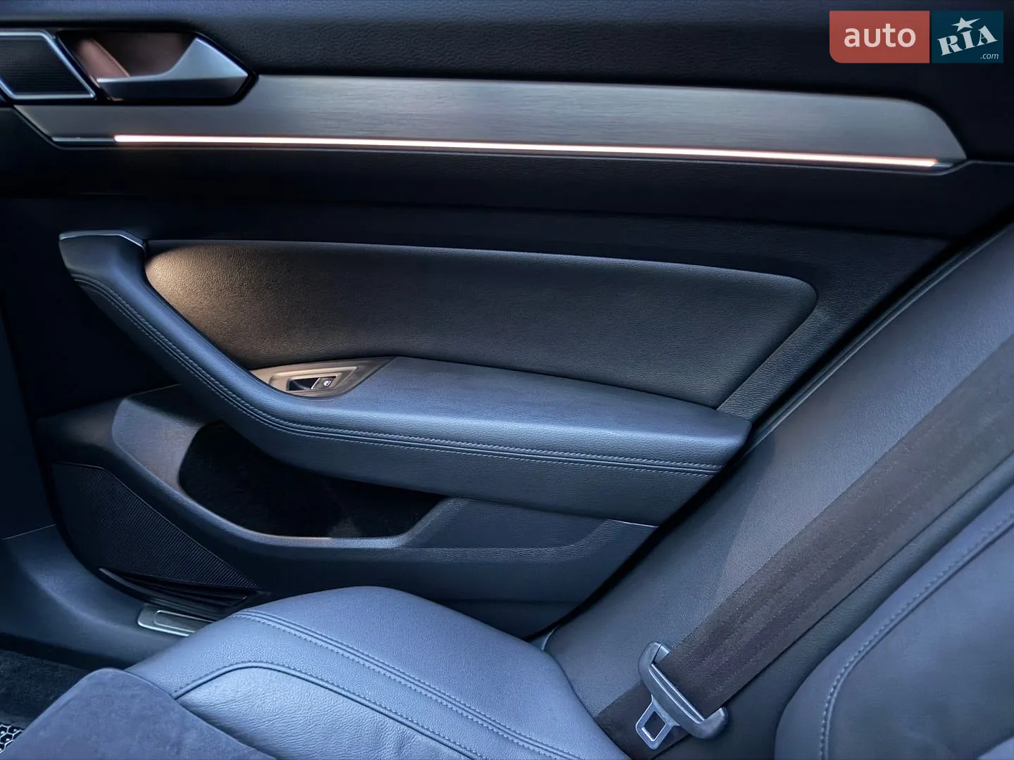2017 Volkswagen Passat - мініатюра 15