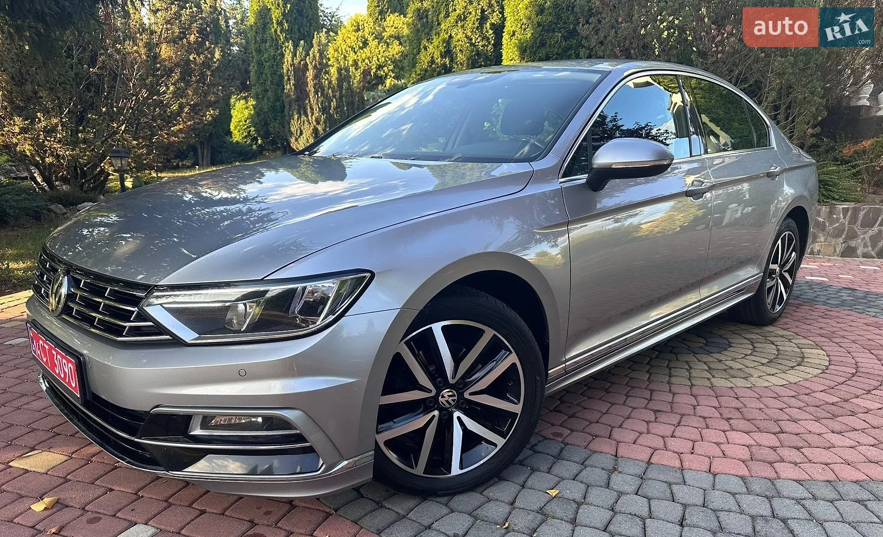 2019 Volkswagen Passat - фото 1