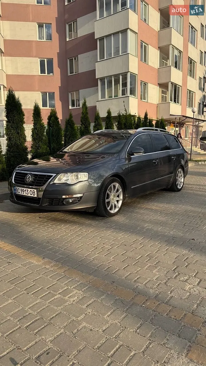 2010 Volkswagen Passat - мініатюра 4