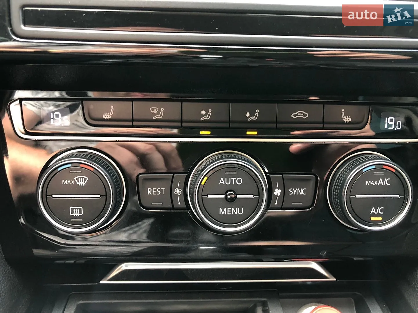2015 Volkswagen Passat - мініатюра 3