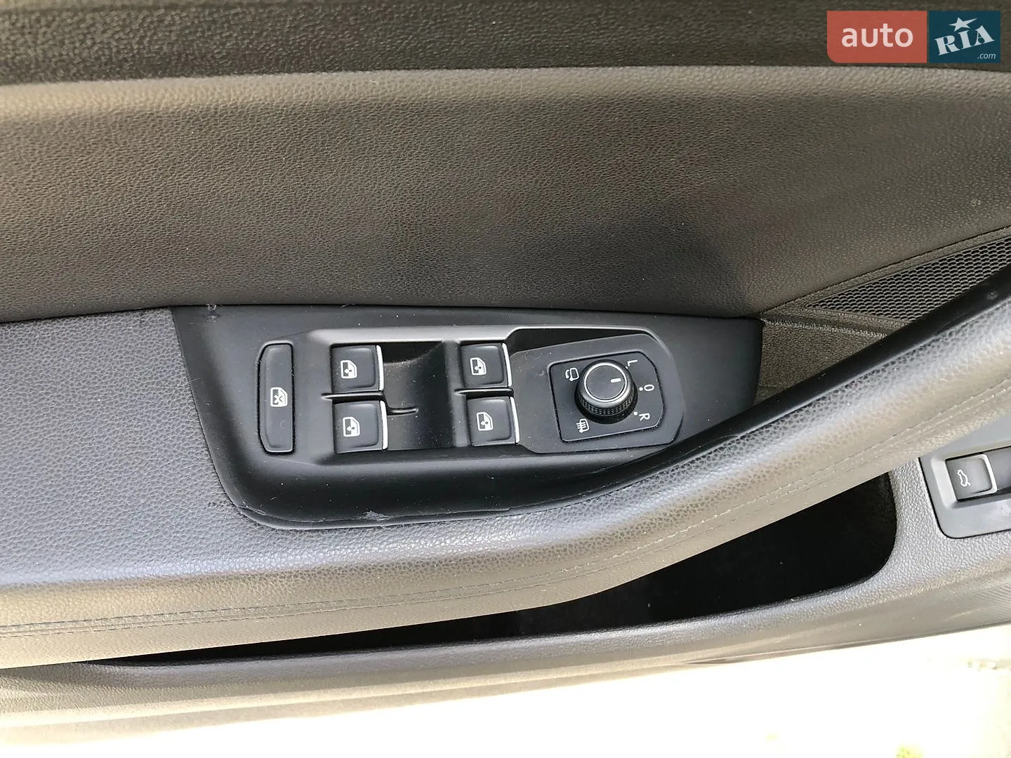 2015 Volkswagen Passat - мініатюра 37