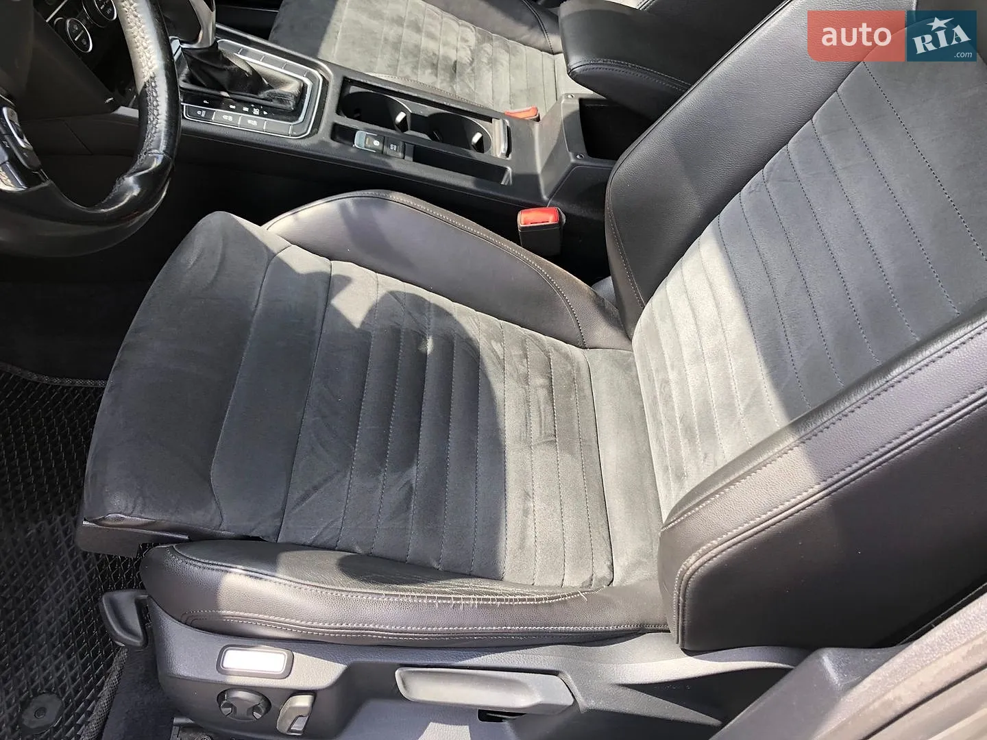 2015 Volkswagen Passat - мініатюра 45