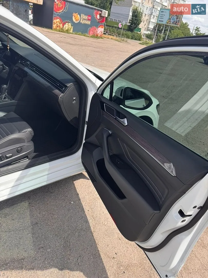 2020 Volkswagen Passat - мініатюра 17
