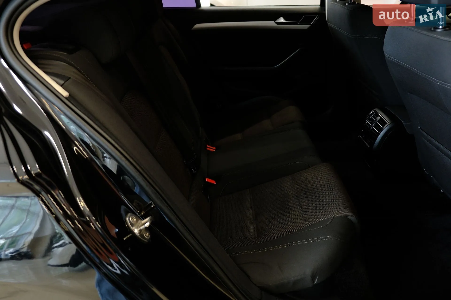 2017 Volkswagen Passat - мініатюра 31