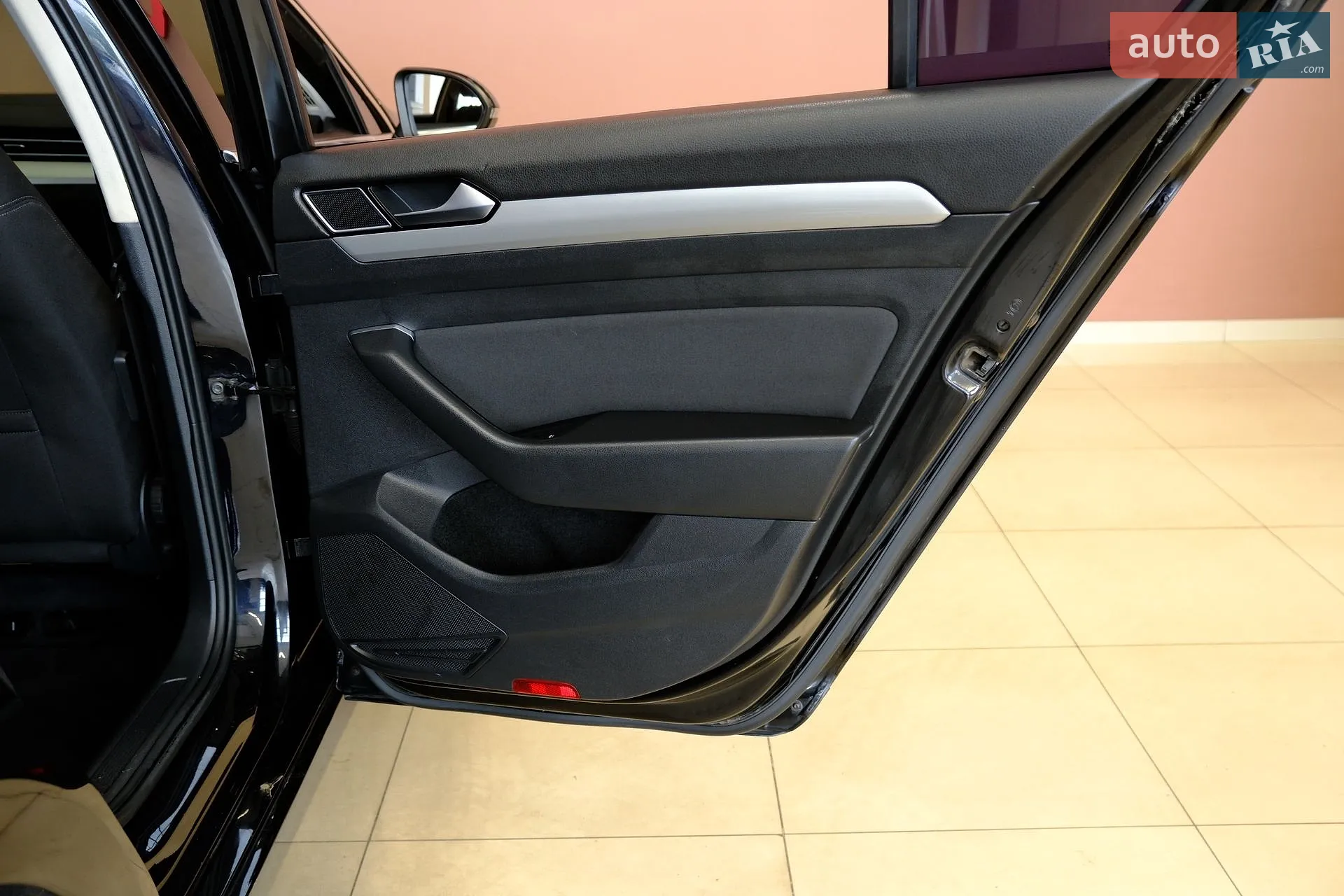 2017 Volkswagen Passat - мініатюра 34