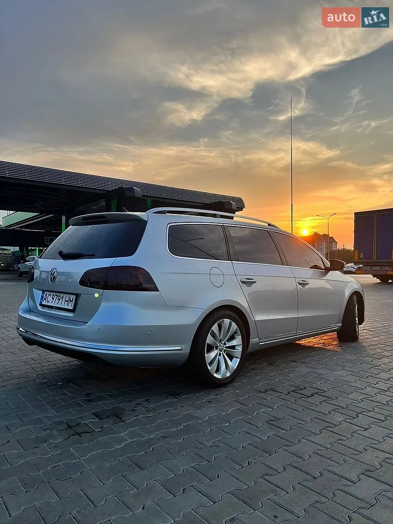 2011 Volkswagen Passat - мініатюра 5