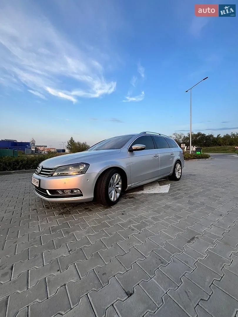 2011 Volkswagen Passat - мініатюра 11
