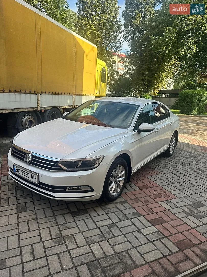 2018 Volkswagen Passat - фото 1