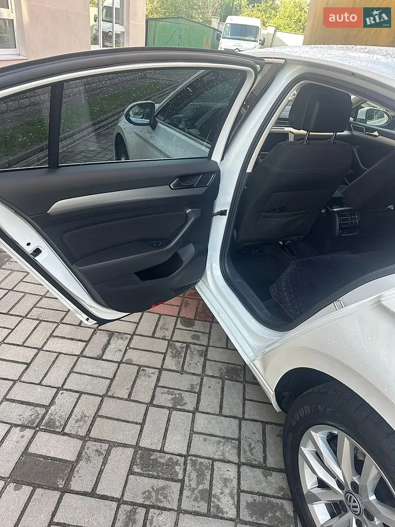 2018 Volkswagen Passat - мініатюра 21