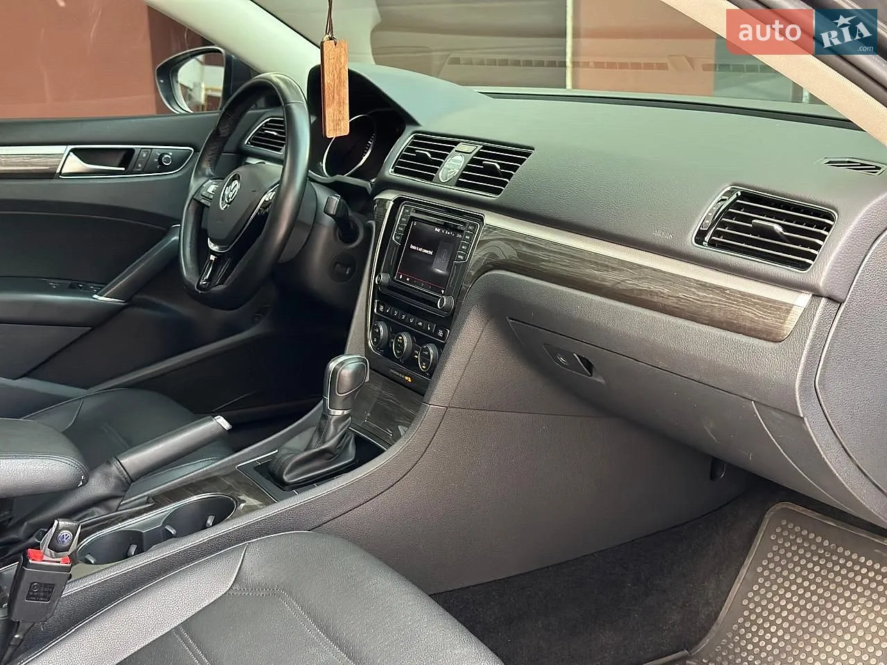 2016 Volkswagen Passat - мініатюра 18