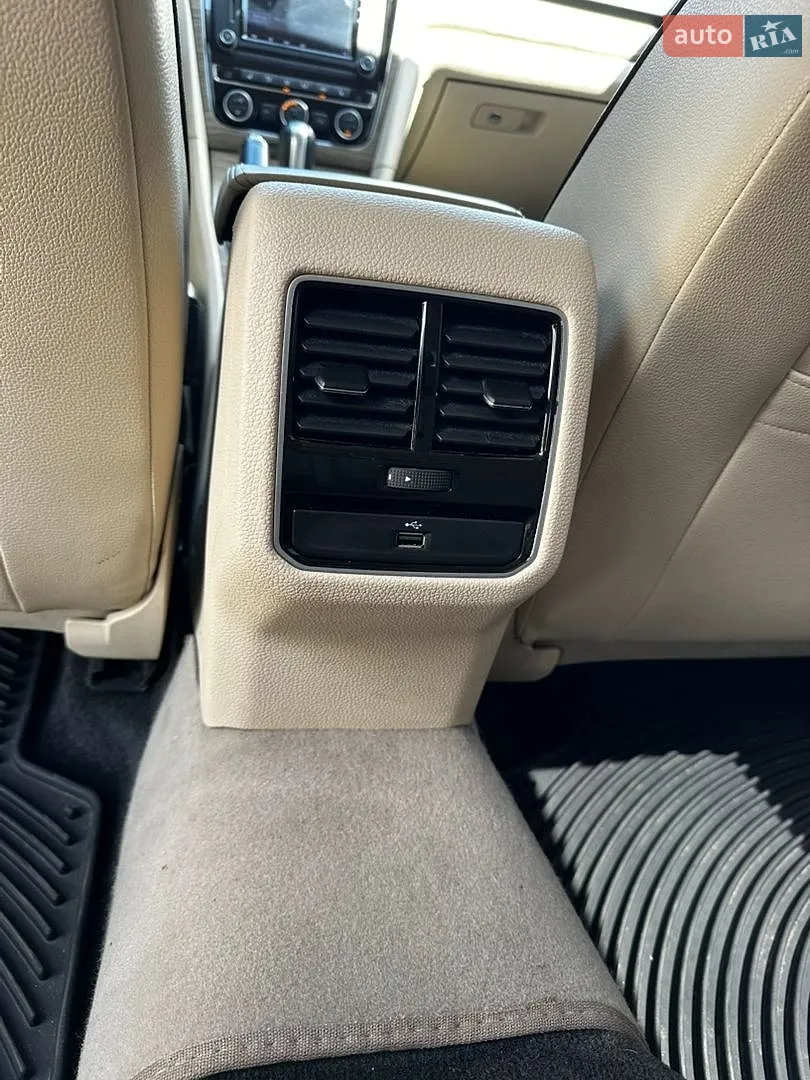 2016 Volkswagen Passat - мініатюра 10