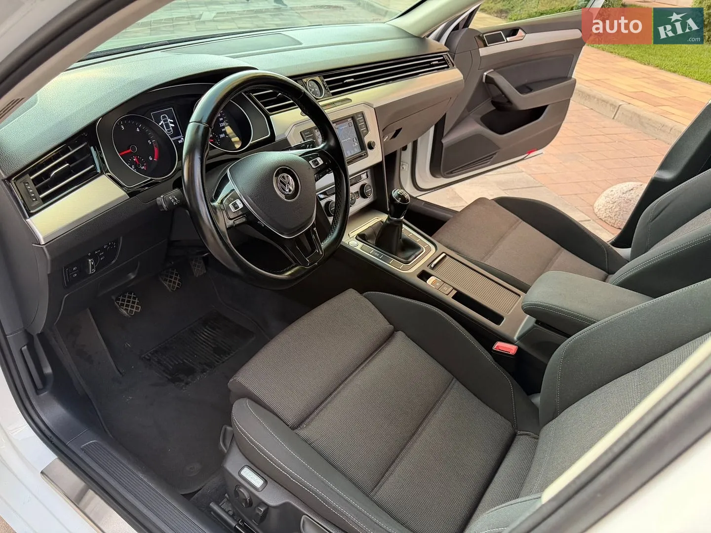 2015 Volkswagen Passat - мініатюра 18