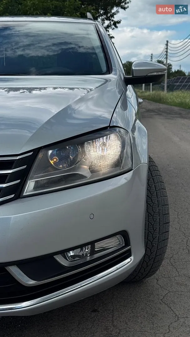 2012 Volkswagen Passat - мініатюра 3