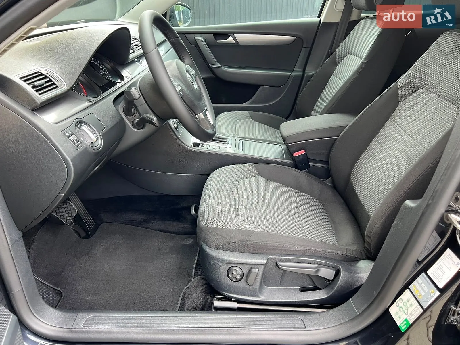 2013 Volkswagen Passat - мініатюра 112