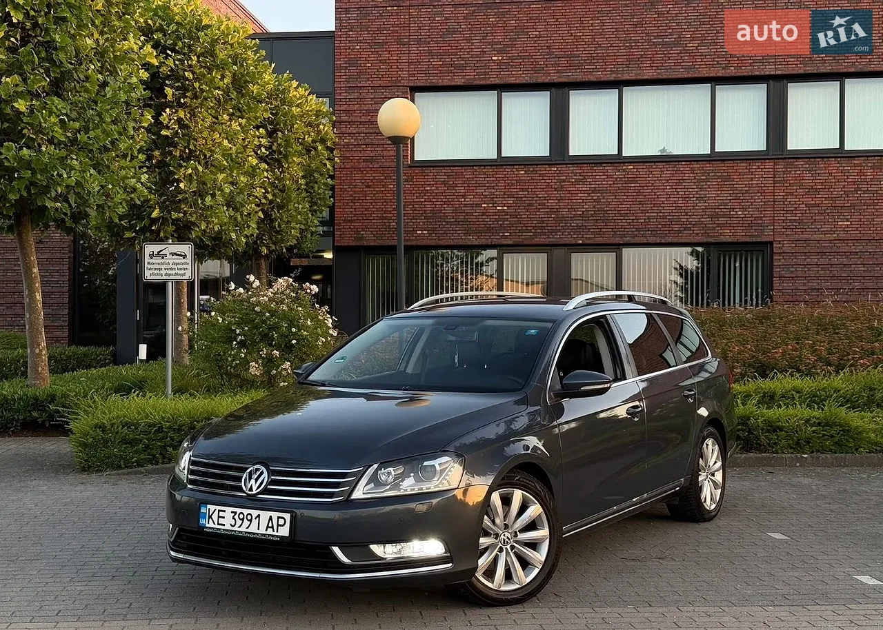 2010 Volkswagen Passat - мініатюра 19