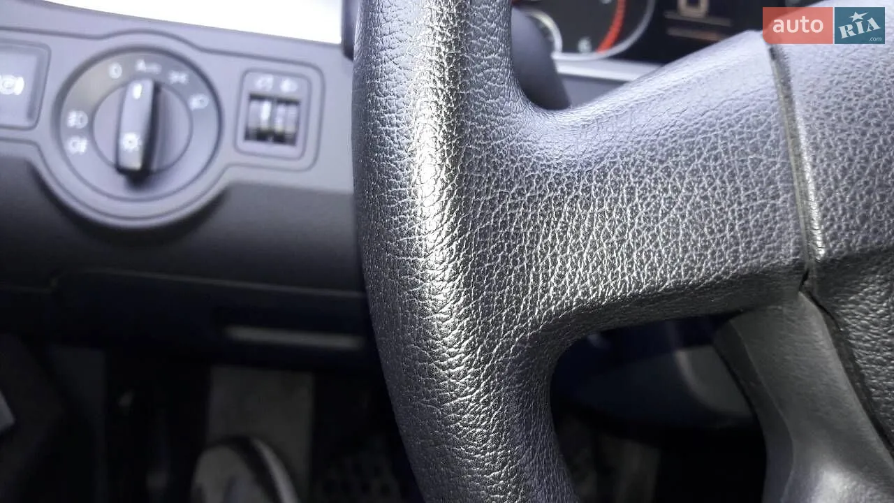 2010 Volkswagen Passat - мініатюра 17