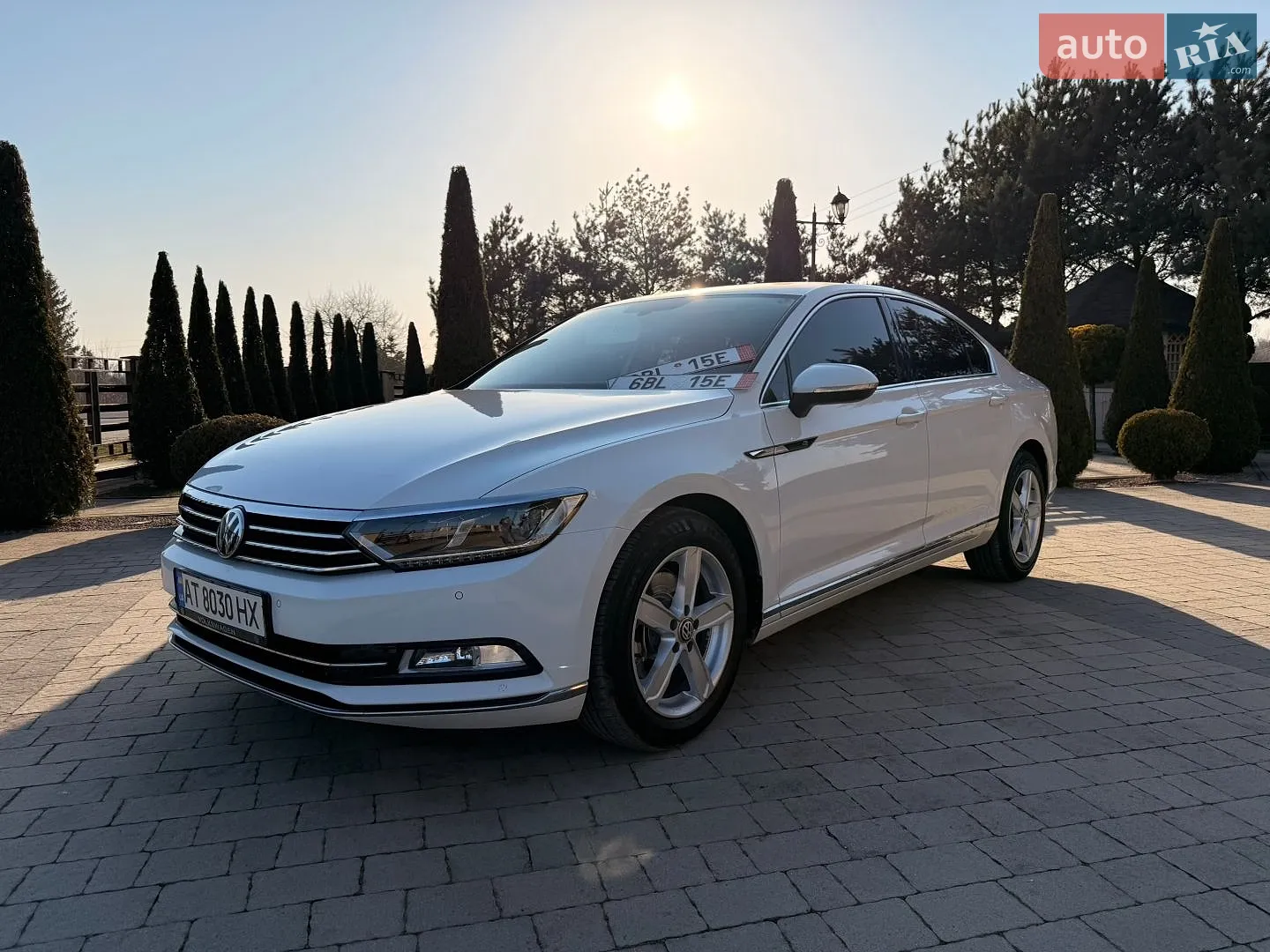 2016 Volkswagen Passat - мініатюра 2