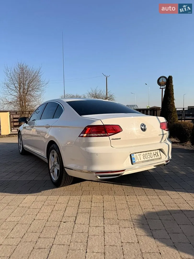 2016 Volkswagen Passat - мініатюра 9