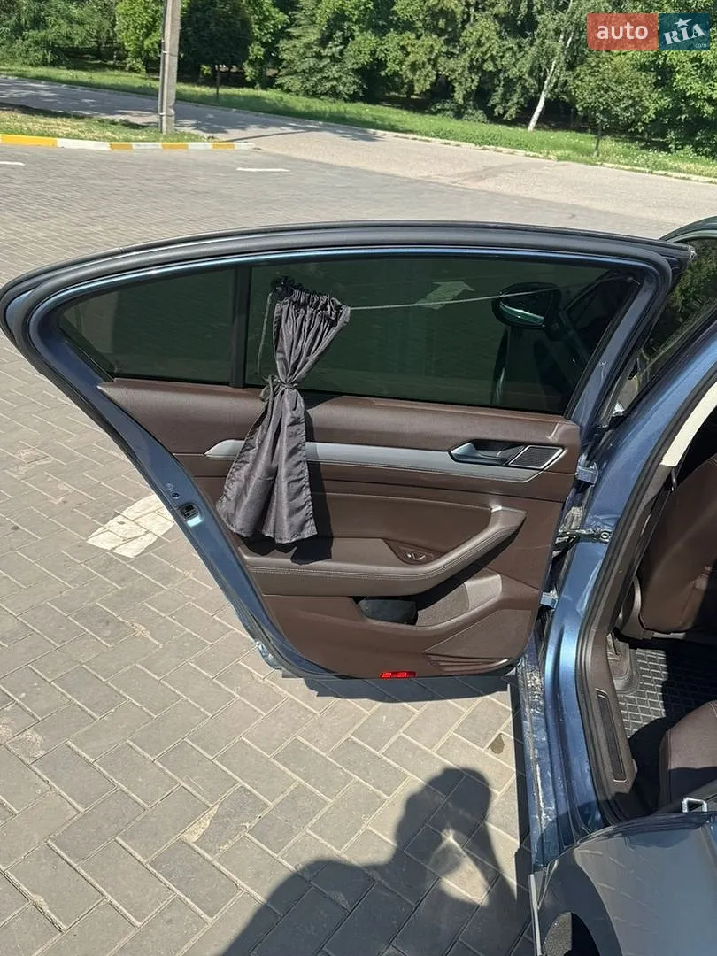 2015 Volkswagen Passat - мініатюра 16