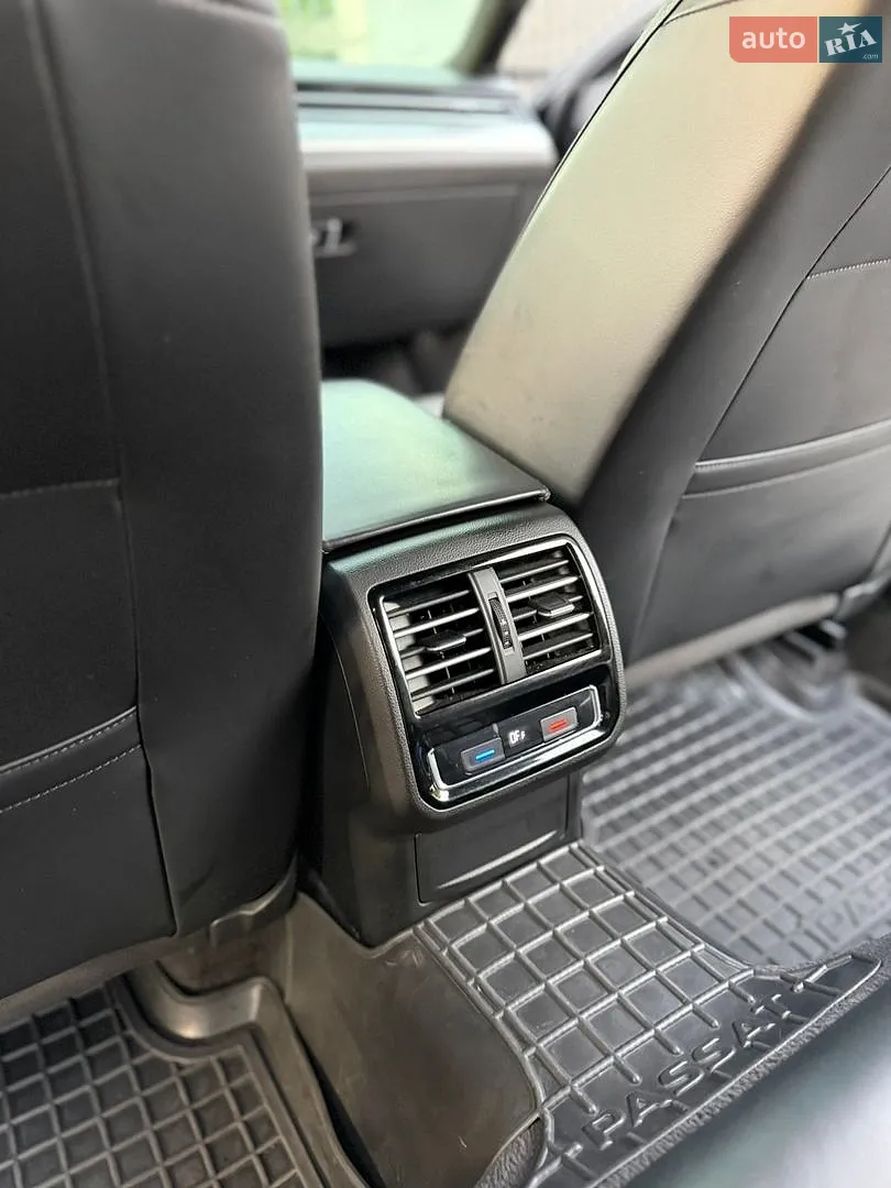 2016 Volkswagen Passat - мініатюра 12