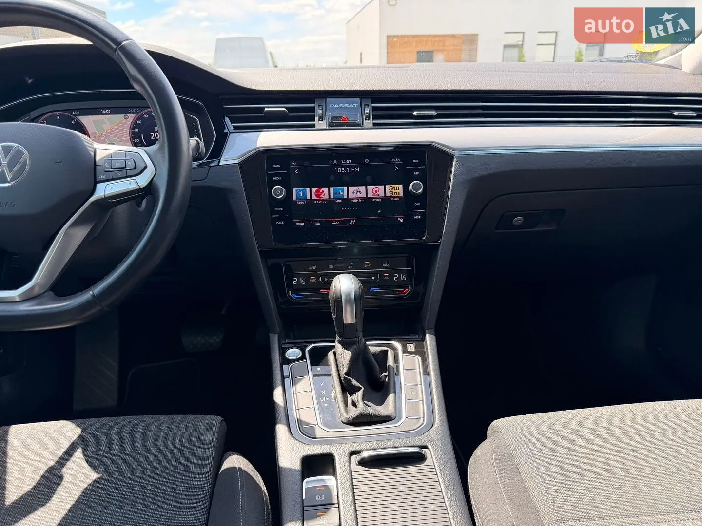 2020 Volkswagen Passat - мініатюра 19