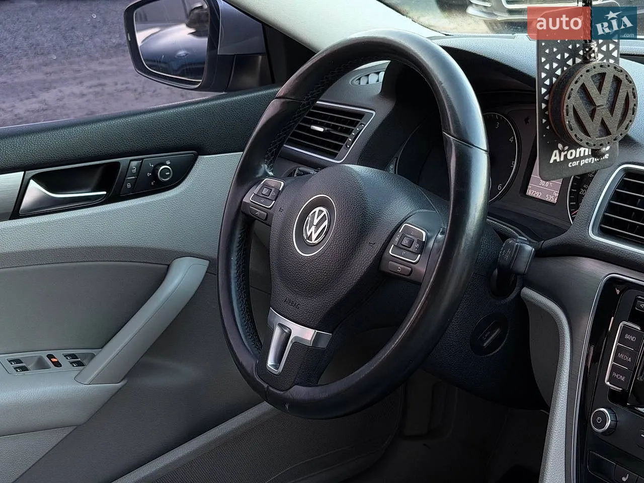 2013 Volkswagen Passat - мініатюра 22
