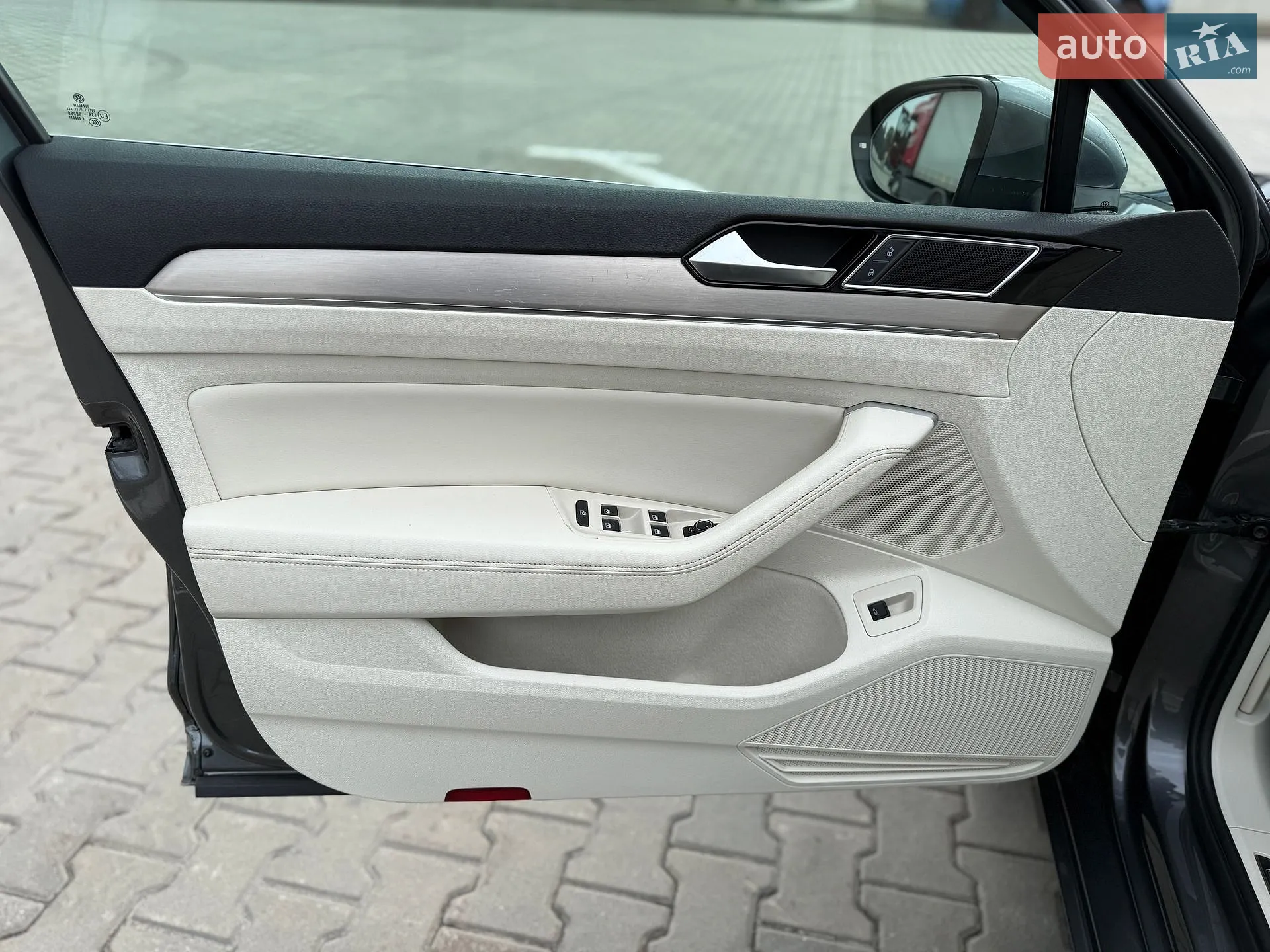 2017 Volkswagen Passat - мініатюра 22