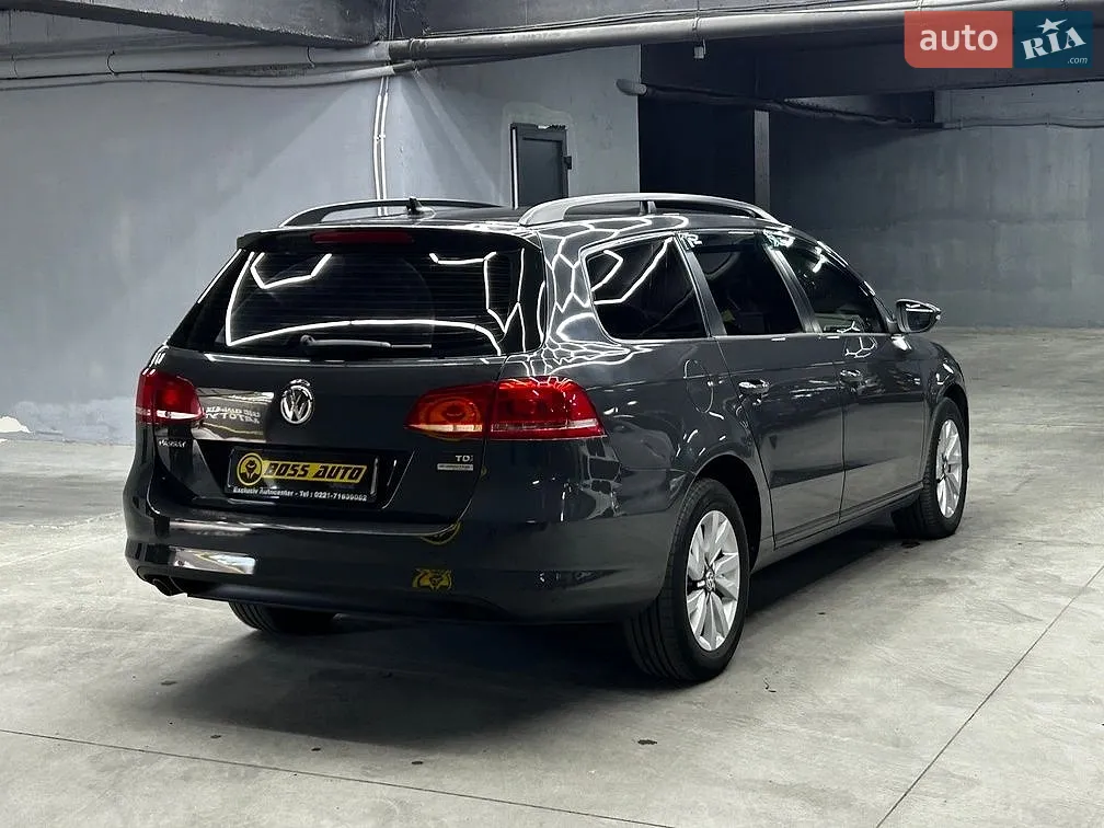 2011 Volkswagen Passat - мініатюра 9